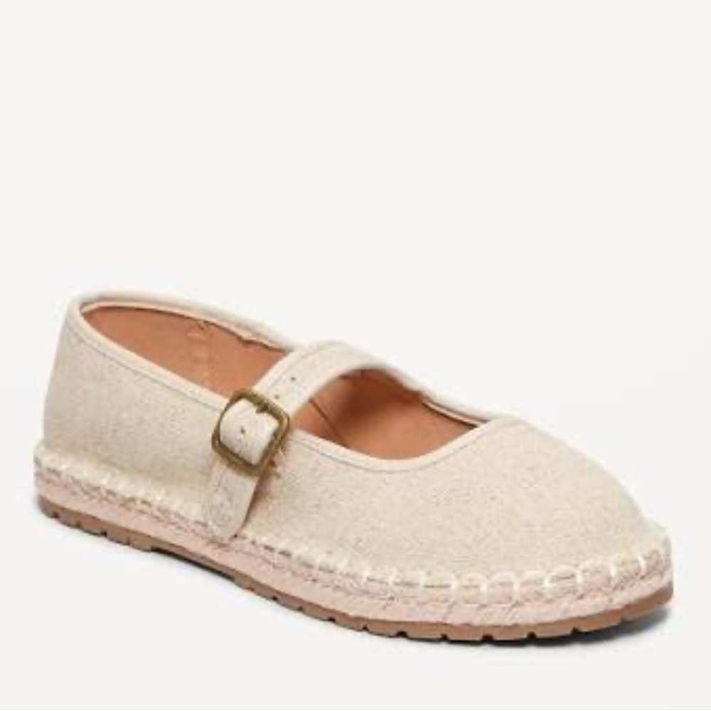 Old Navy Cream Kids Mary Jane Dress Shoes